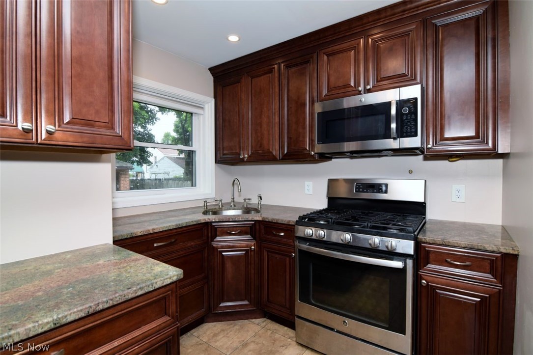 3783 Berkeley Road Cleveland Heights OH 44118