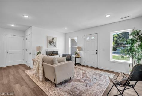 5241 Forest Avenue Maple Heights OH 44137