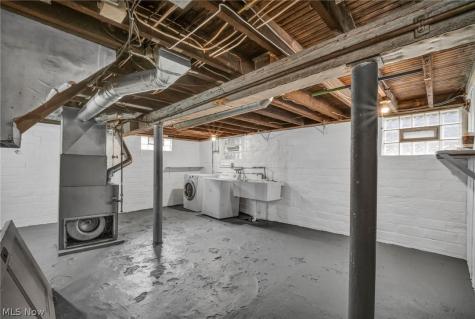 4609 Wichita Avenue Cleveland OH 44144