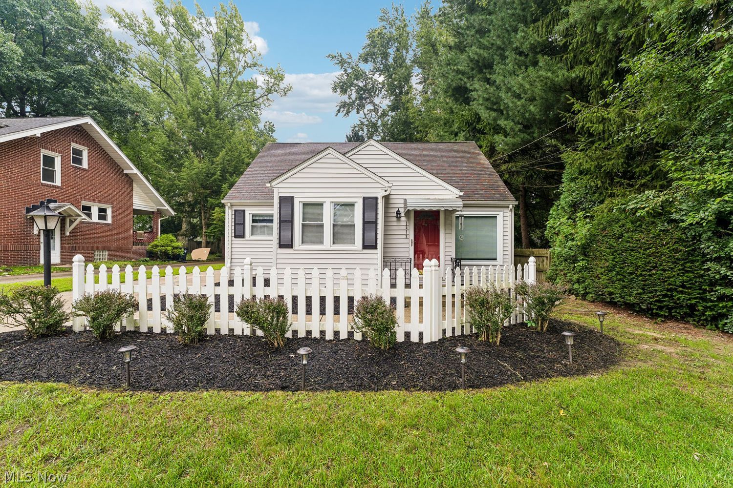 1512 Parkgate Avenue Akron OH 44313
