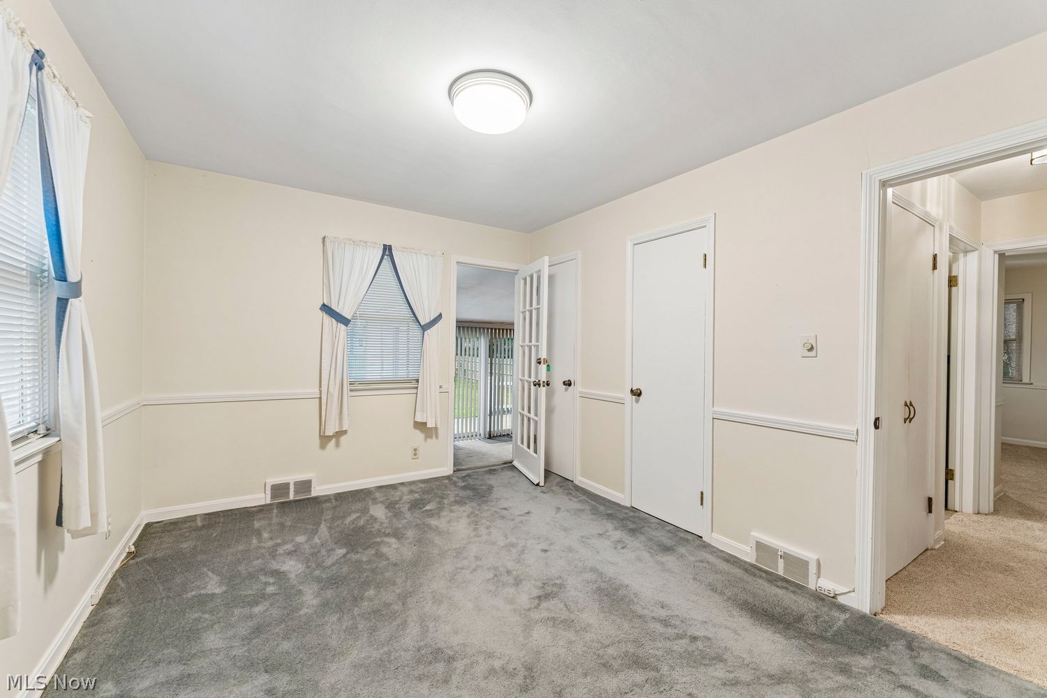 1512 Parkgate Avenue Akron OH 44313