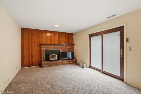 2445 Olentangy Drive Akron OH 44333