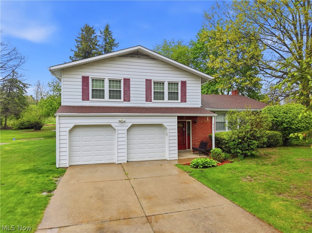 2445 Olentangy Drive Akron OH 44333