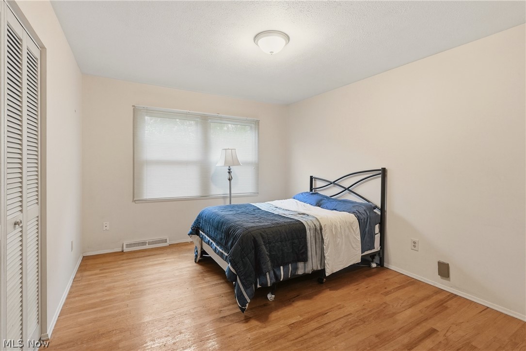 2445 Olentangy Drive Akron OH 44333