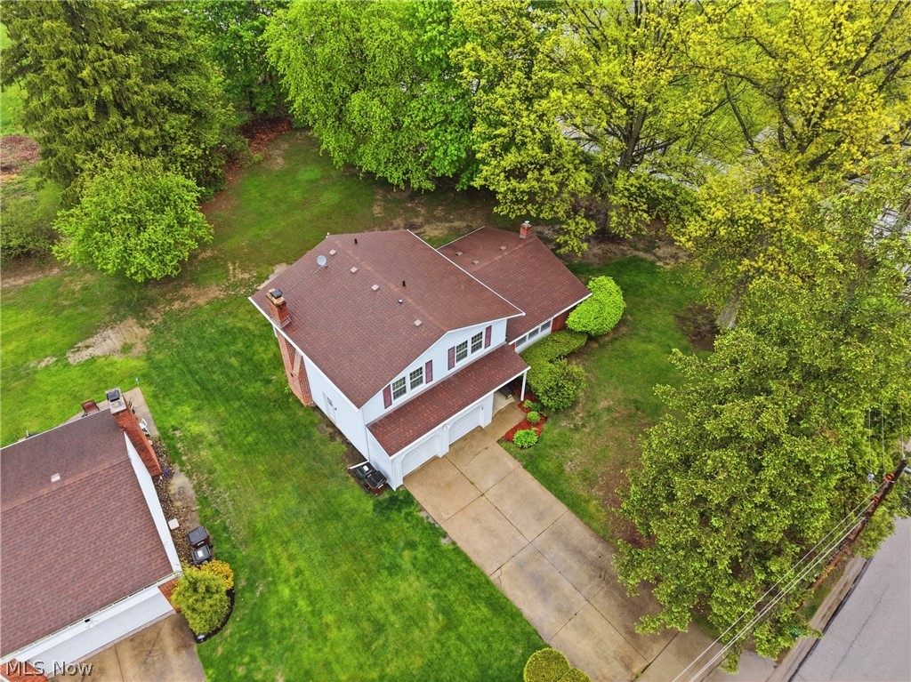 2445 Olentangy Drive Akron OH 44333
