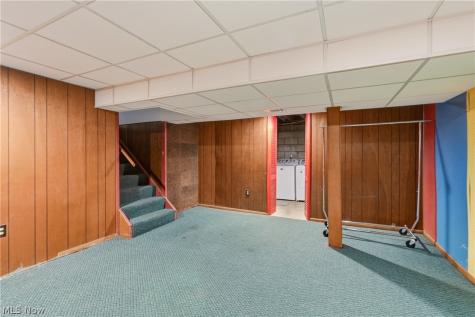 2445 Olentangy Drive Akron OH 44333