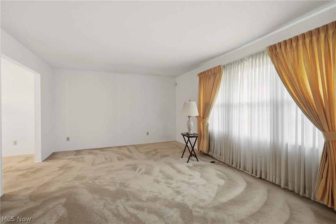 2445 Olentangy Drive Akron OH 44333