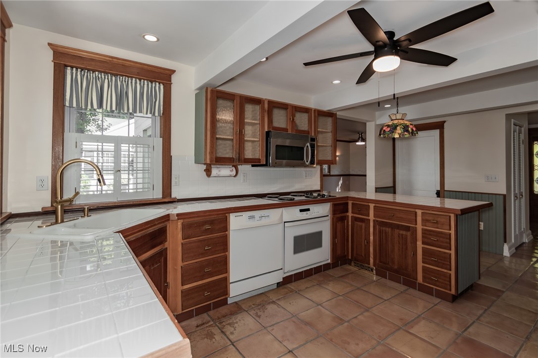 1403 Pine Drive Saybrook OH 44004