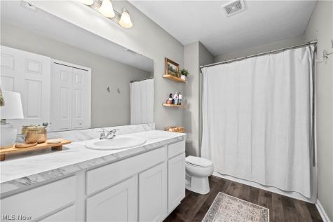 3622 Astor Lane Lorain OH 44053