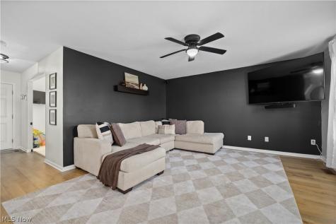 3622 Astor Lane Lorain OH 44053