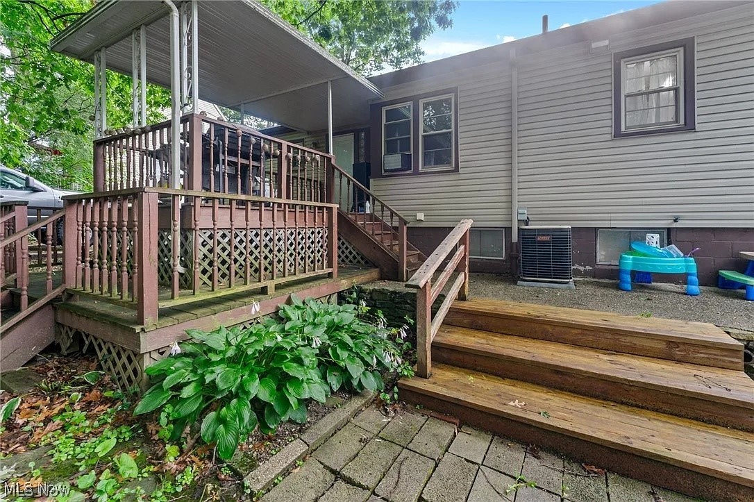 151 Parkgate Avenue Youngstown OH 44515