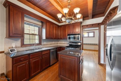 260 Saddler Road Bay Village OH 44140