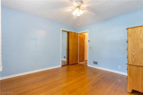 814 Lakeview Avenue NW Canton OH 44708