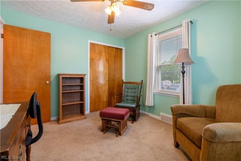 814 Lakeview Avenue NW Canton OH 44708