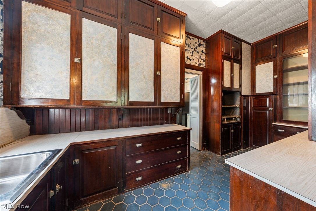2656 E Overlook Road Cleveland Heights OH 44106