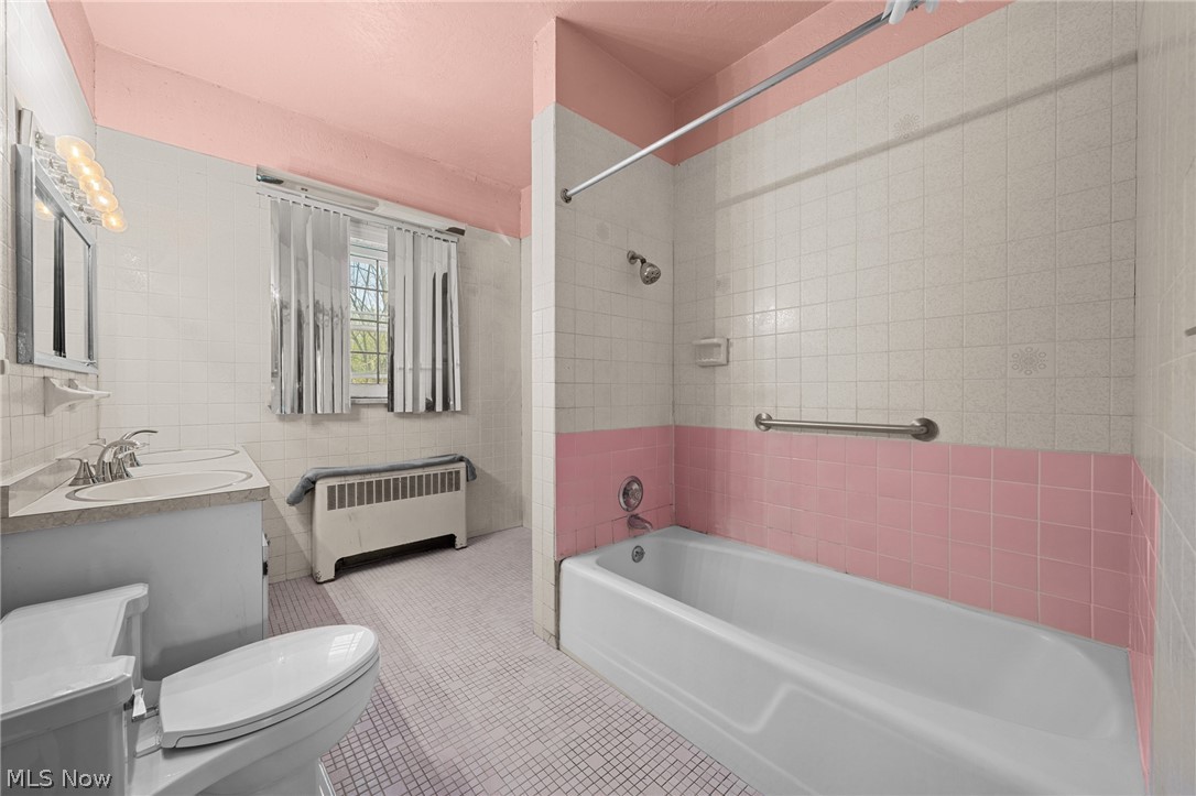 2656 E Overlook Road Cleveland Heights OH 44106