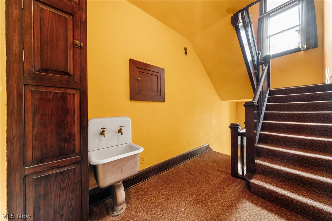 2656 E Overlook Road Cleveland Heights OH 44106