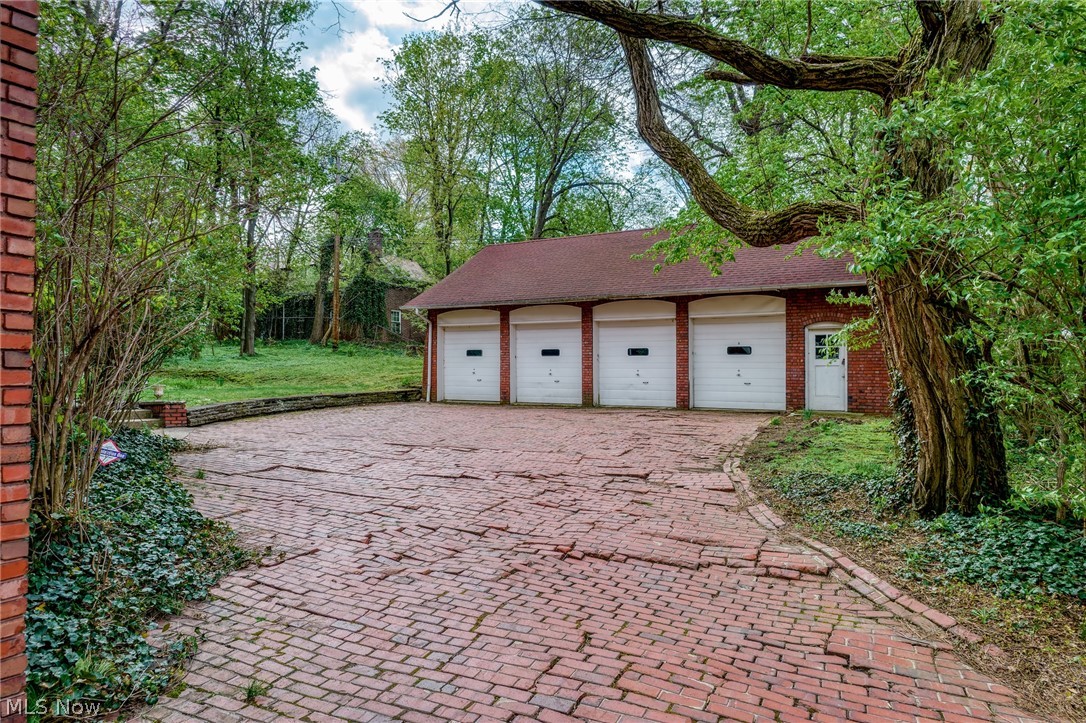 2656 E Overlook Road Cleveland Heights OH 44106