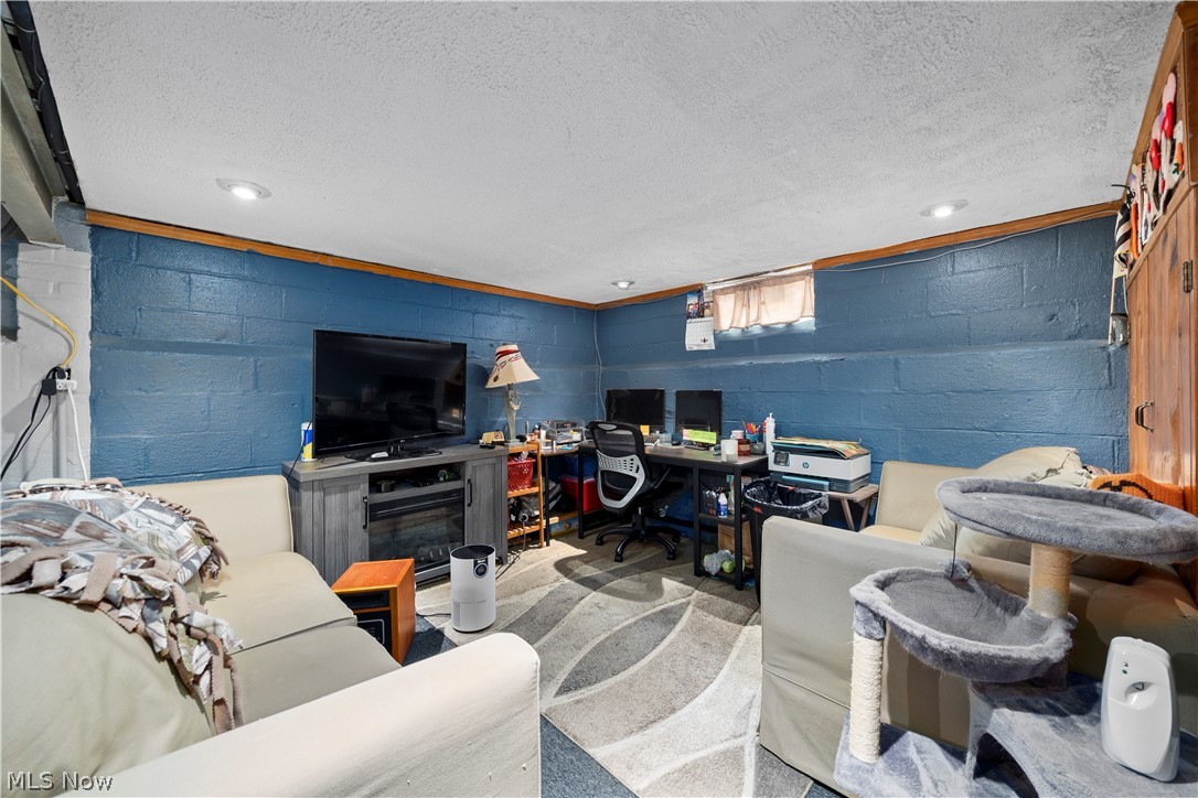 3419 Maplecrest Avenue Parma OH 44134