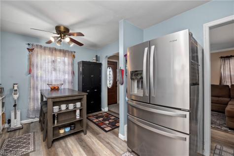 3419 Maplecrest Avenue Parma OH 44134