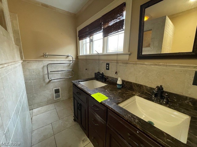 860 Kensington Road Coshocton OH 43812