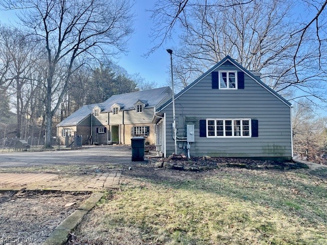 860 Kensington Road Coshocton OH 43812