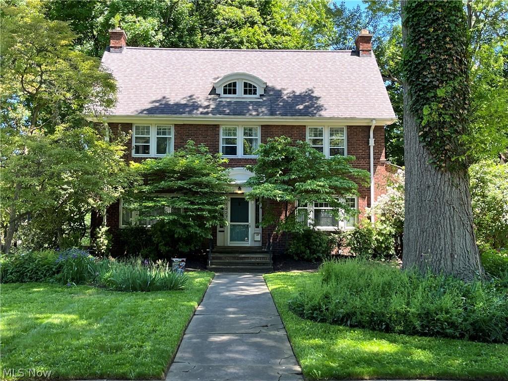 1327 Oakridge Drive Cleveland Heights OH 44121