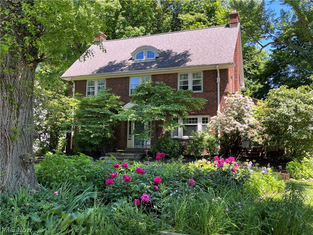 1327 Oakridge Drive Cleveland Heights OH 44121