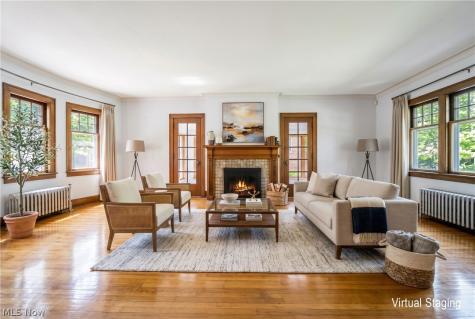 1327 Oakridge Drive Cleveland Heights OH 44121