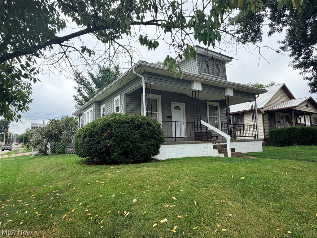 830 Larzelere Avenue Zanesville OH 43701