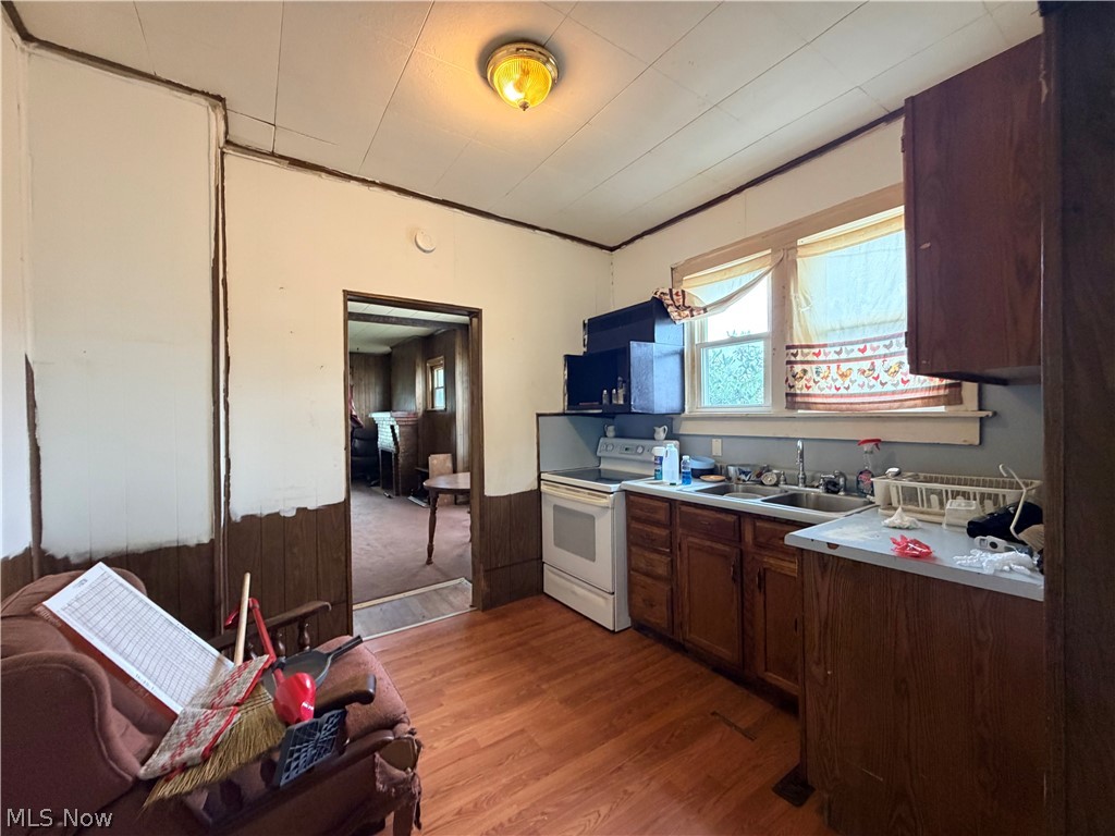 830 Larzelere Avenue Zanesville OH 43701