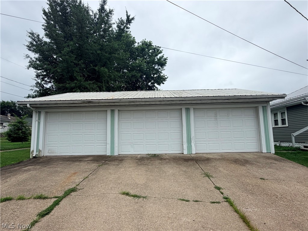 830 Larzelere Avenue Zanesville OH 43701