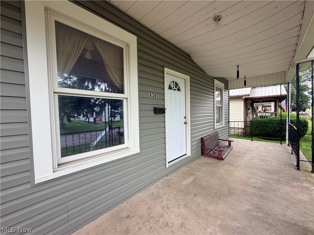 830 Larzelere Avenue Zanesville OH 43701