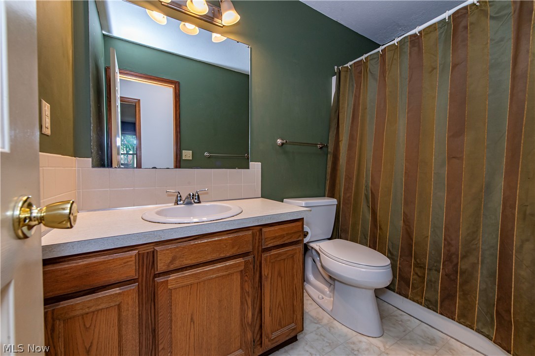 587 Red Rock Drive Wadsworth OH 44281