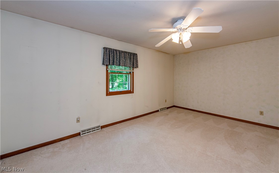 587 Red Rock Drive Wadsworth OH 44281