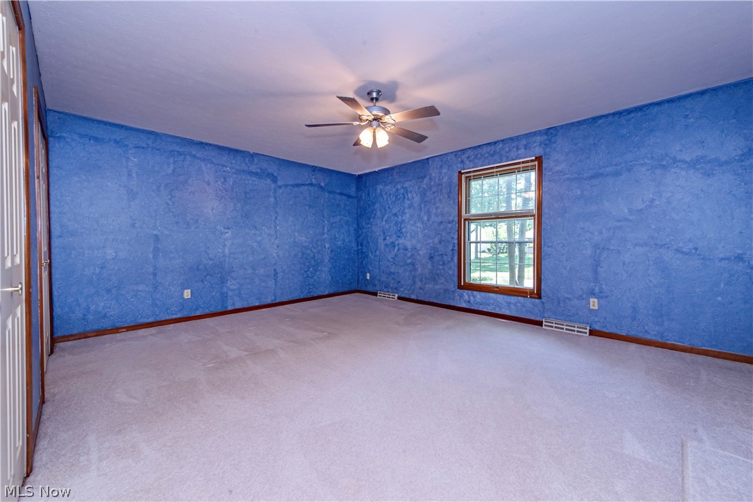 587 Red Rock Drive Wadsworth OH 44281