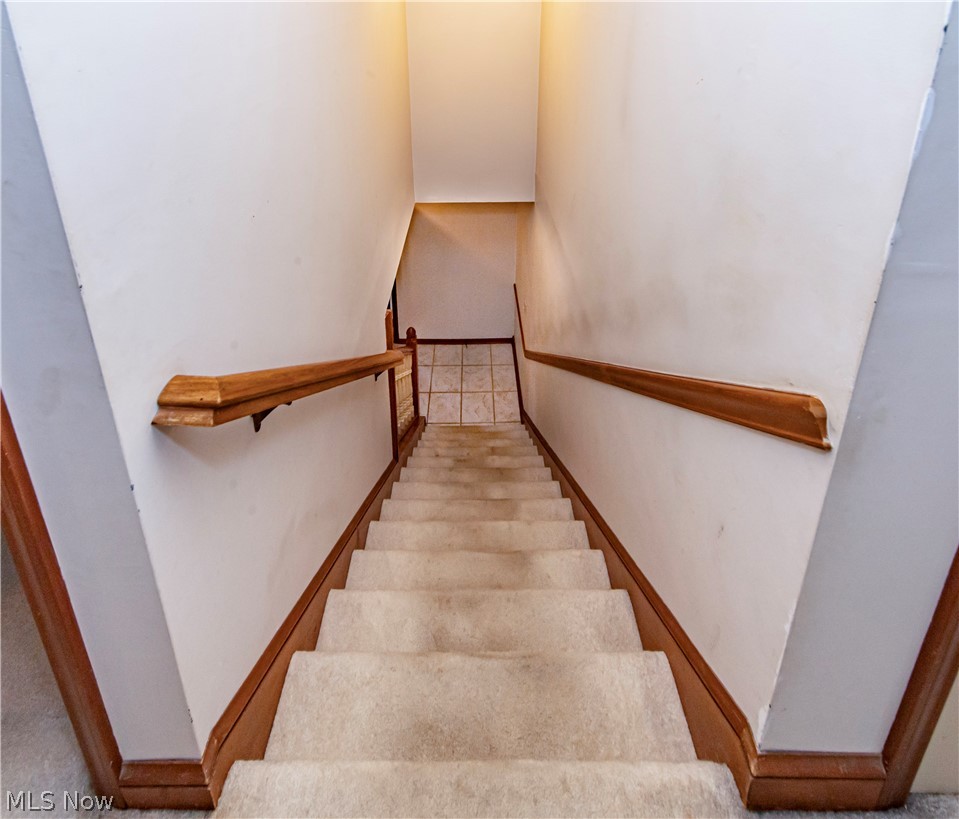 587 Red Rock Drive Wadsworth OH 44281
