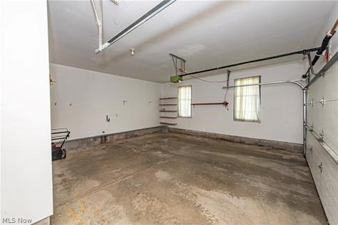 587 Red Rock Drive Wadsworth OH 44281