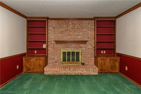 587 Red Rock Drive Wadsworth OH 44281