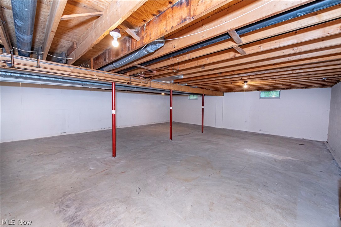 587 Red Rock Drive Wadsworth OH 44281