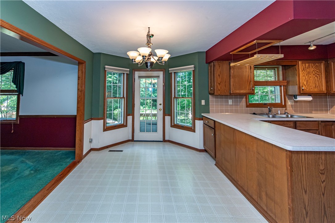 587 Red Rock Drive Wadsworth OH 44281