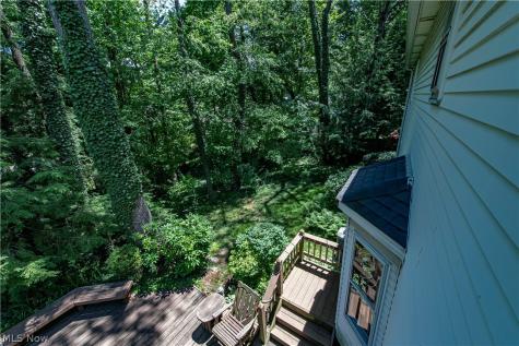 587 Red Rock Drive Wadsworth OH 44281