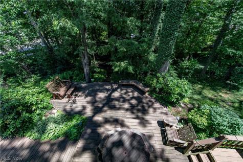 587 Red Rock Drive Wadsworth OH 44281