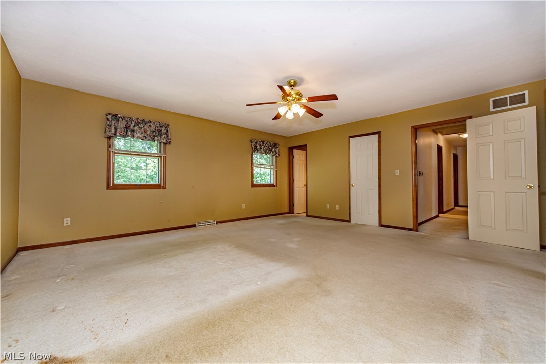 587 Red Rock Drive Wadsworth OH 44281