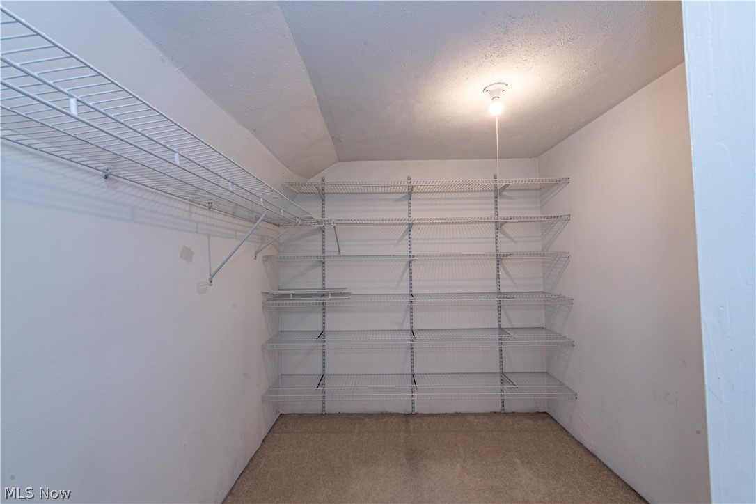 587 Red Rock Drive Wadsworth OH 44281