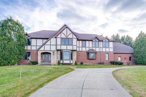4700 Barnsleigh Drive Bath OH 44333