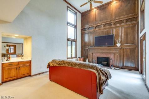 4700 Barnsleigh Drive Bath OH 44333