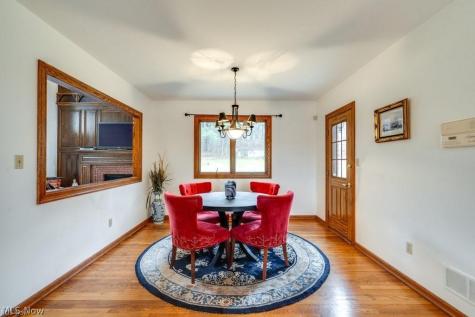 4700 Barnsleigh Drive Bath OH 44333