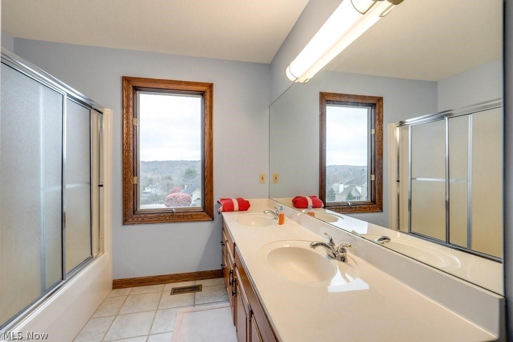 4700 Barnsleigh Drive Bath OH 44333
