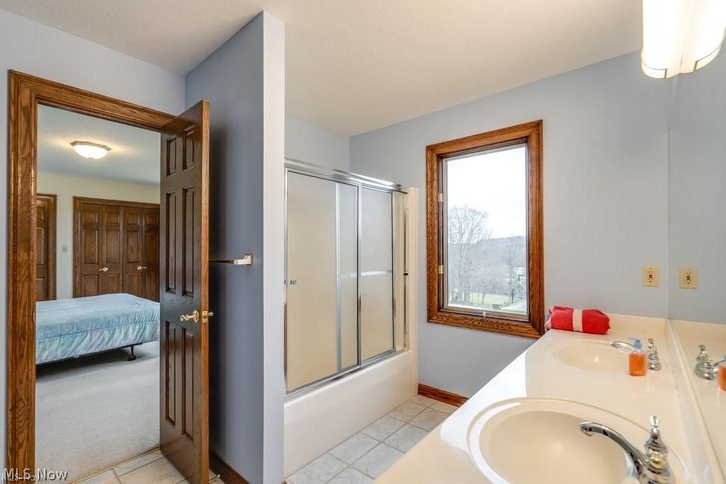 4700 Barnsleigh Drive Bath OH 44333